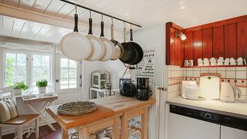House | Private kitchen | Highchair