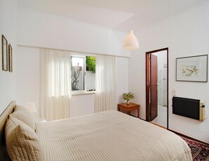 4 bedrooms, individually furnished, bed sheets - Holiday Home, Praia da Luz (Lagos)