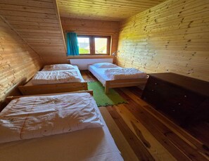 Huis | 2 slaapkamers, individueel gemeubileerd, beddengoed