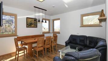 Apartment | Living room