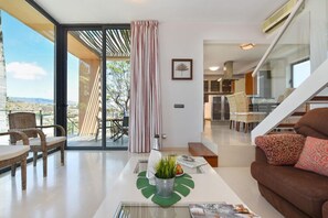Villa | Dining