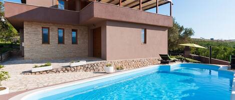 Biệt thự | Hồ bơi | Hồ bơi ngoài trời