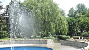 House | Pool