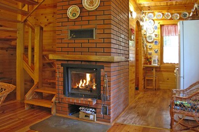 Fenced Cottage in the Middle of Nature, Right by the Lake, Rentyny