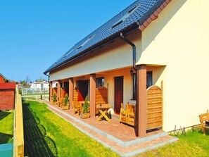 Exterior - Two-story Holiday Homes Close to the Beach (Mielno)