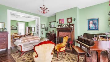 Room, 1 Bedroom | Interior