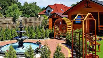 Bungalow | Exterior