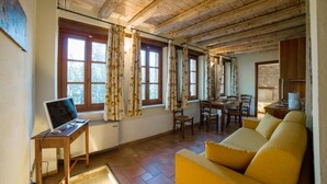 Unclassified image, 5 of 43, button - Borgo Alba Apt. w/ Shared Pool (Toscolano Maderno)