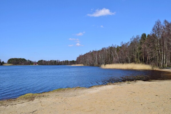 House | Water view - Holiday Home by Lake Kamien in Kashubia (Szemud)