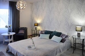 Hus | 2 soverom, individuelt innredet, strykejern/-brett og sengetøy