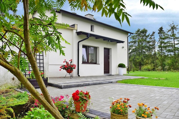 House | Exterior