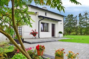 House | Exterior - Holiday Home by Lake Kamien in Kashubia (Szemud)