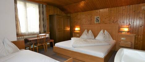 Huis | 6 slaapkamers, individueel gemeubileerd, beddengoed