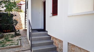 Apartment | Exterior