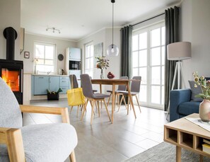 Dining - Haus am Bodden mit Sauna (Fuhlendorf)