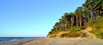 Comfortable Holiday Homes With Jacuzzi, Niechorze