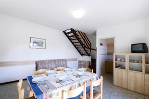 Apartment | Dining - Holiday Park Michelangelo, Bibione Spiaggia (San Michele al Tagliamento)