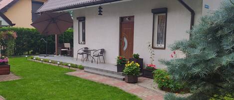 House | Terrace/patio