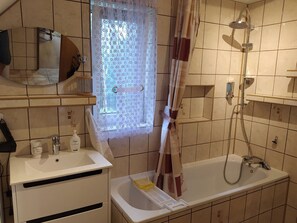 Ferienhaus | Badezimmer