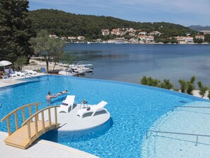 Appartement | Piscine | Piscine extérieure