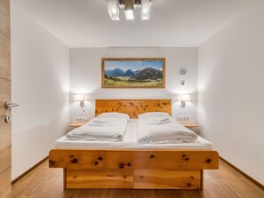 Leilighet | 4 soverom, individuelt innredet og sengetøy