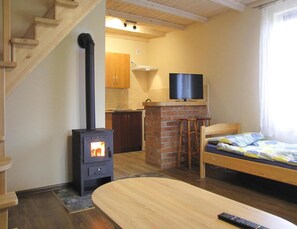 House | Dining - Holiday Home With a Terrace, Right on the Lake (Ryn)