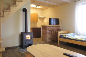 Room - Holiday Home With a Terrace, Right on the Lake (Ryn)
