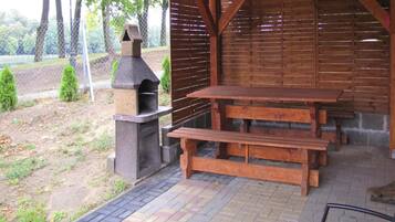 House | Outdoor dining