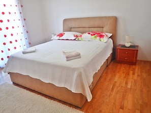 Apartment | 3 bedrooms, individually furnished - Apartment in Rovanjska Near Velebit Mountains (Jasenice)