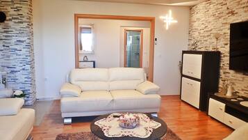 Apartment | Living area