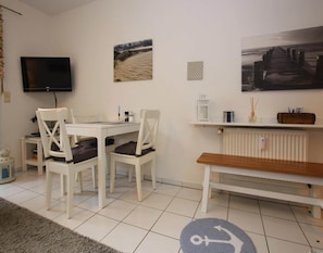 Apartment | Dining