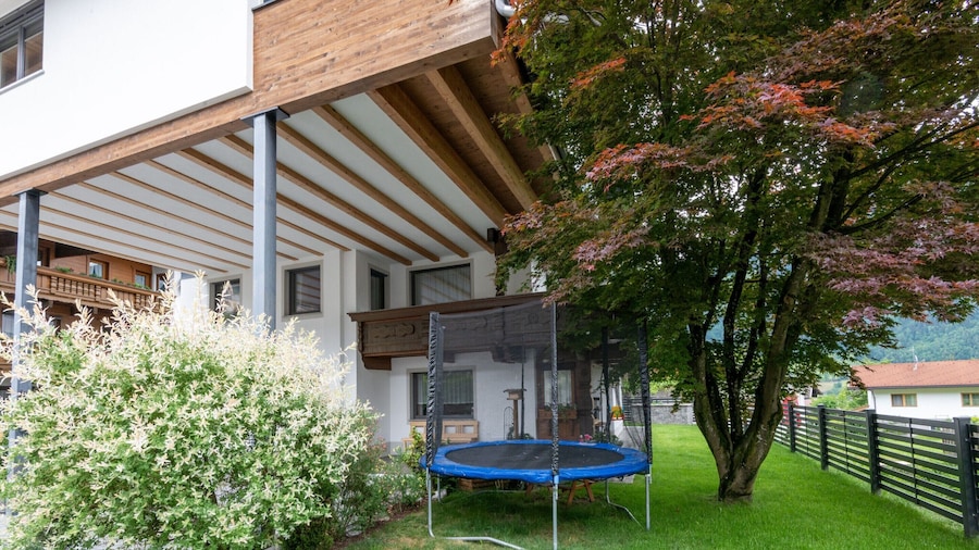 Apartment in Fugen Near Spieljochbahn