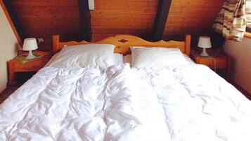 House | 1 bedroom, individually furnished