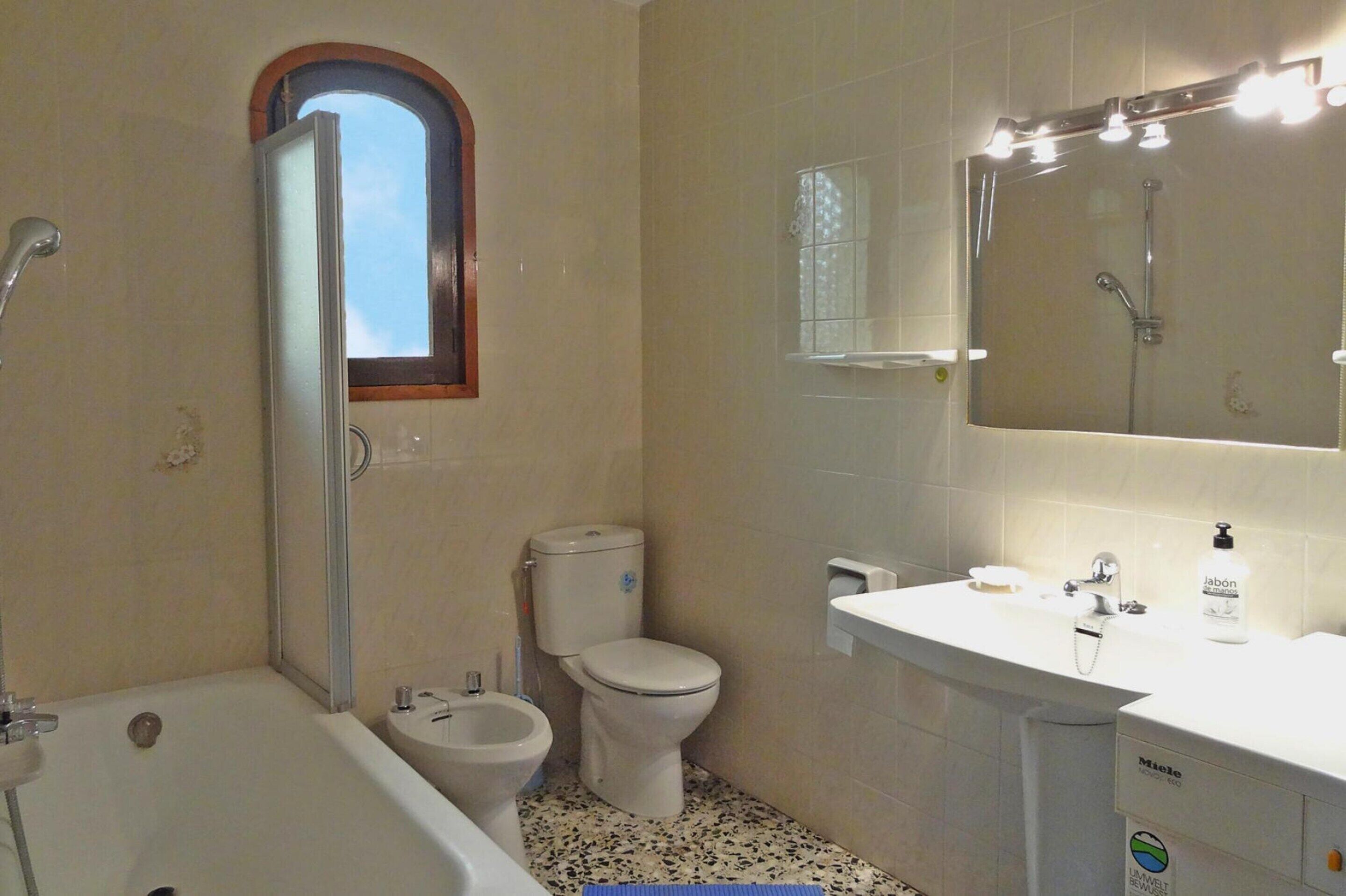 House | Bathroom