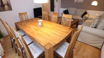 Apartment | Dining