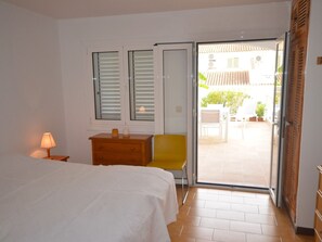 2 chambres, ameublement personnalisé, draps fournis