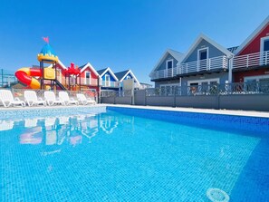 House | Pool | Outdoor pool - Cottage in Sarbinowo Near Seaside Beach (Mielno)