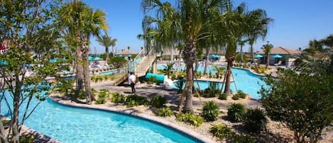 حمّام سباحة مُدفَّأ