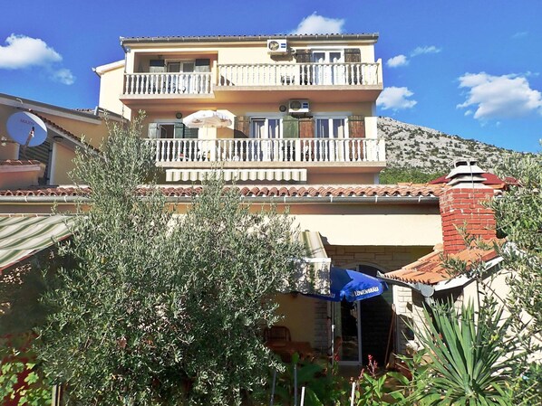 Apartment | Exterior