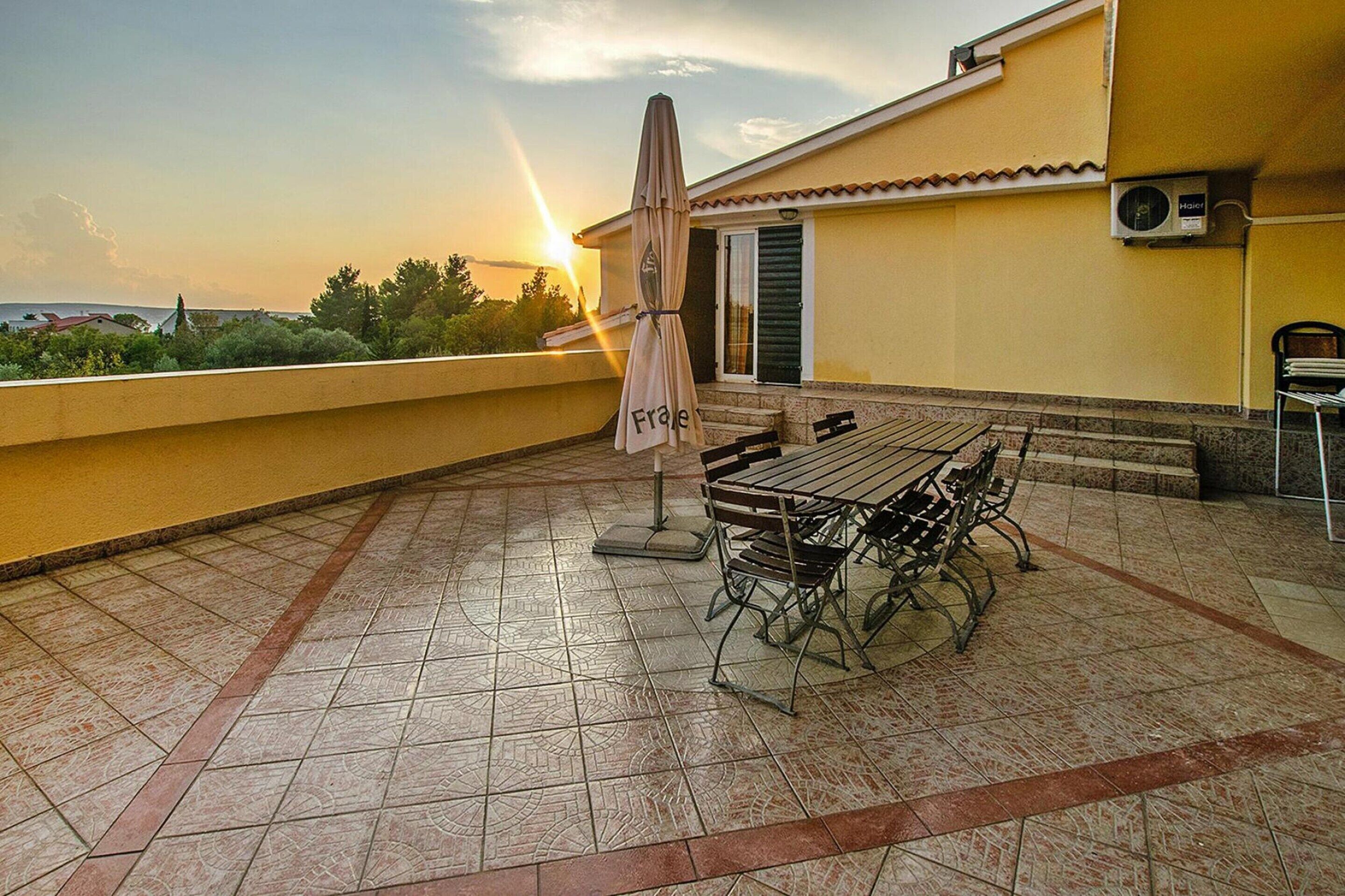 Apartment | Exterior