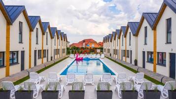 House | Kolam renang | Kolam renang terbuka