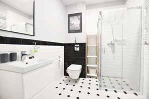 Apartment | Bathroom - Apartment in Grzybowo Near Seaside Beach (Kołobrzeg)