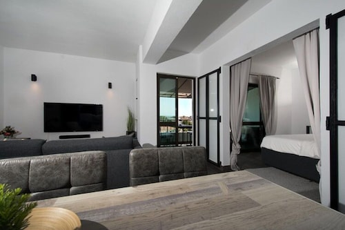 Comfortable Apartment With a Fantastic View - Lagos