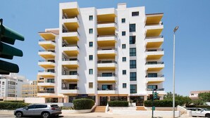 Apartment | Exterior - Comfortable Apartment With a Fantastic View - Lagos (Lagos)