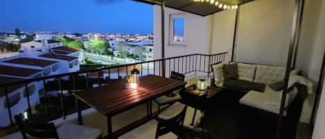 Apartment | Dining