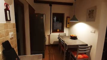House | Dining
