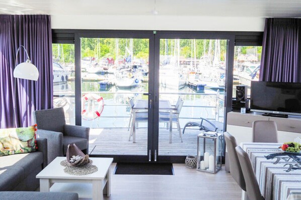 行動屋 | 起居區