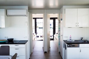 Mobile Home | Private kitchen