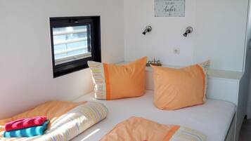 Mobile Unterkunft | 2 Schlafzimmer, individuell eingerichtet