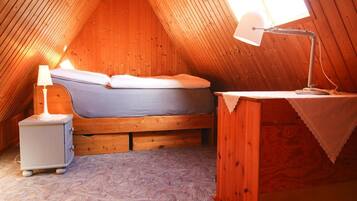 House | 2 bedrooms, individually furnished